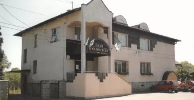 Bank wczoraj - siedziba Beskidzkiego Banku Spółdzi