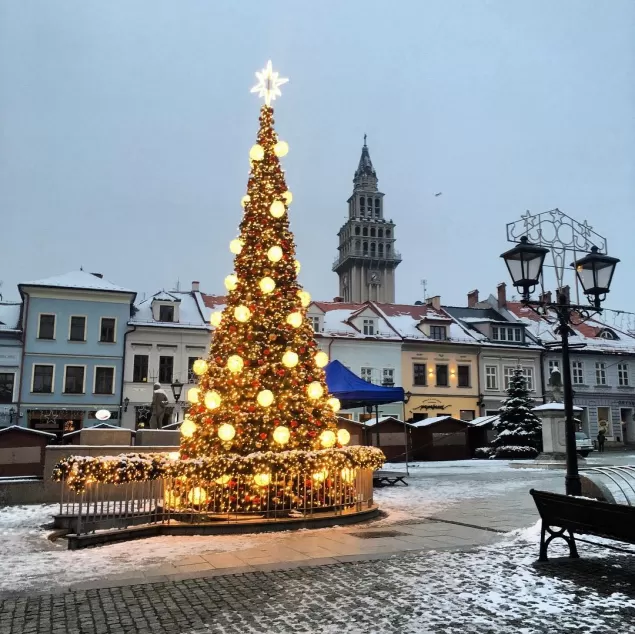 bielskobiala,bielsko,choinka,rynek,starówka,katedra,zima,śnieg,ilovebb,fotodnia,instagram