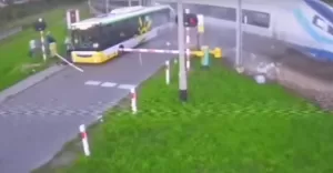 Zderzenie Pendolino z autobusem