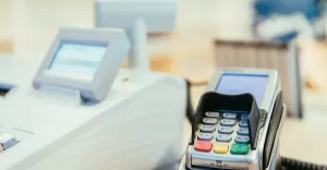 Jak obsługiwać kasę fiskalną?