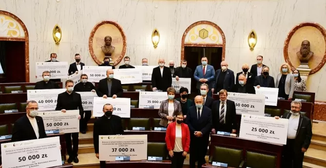 Uroczystość wręczenia symbolicznych czeków - 17.11.2021