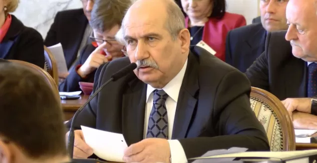 jacek krywult