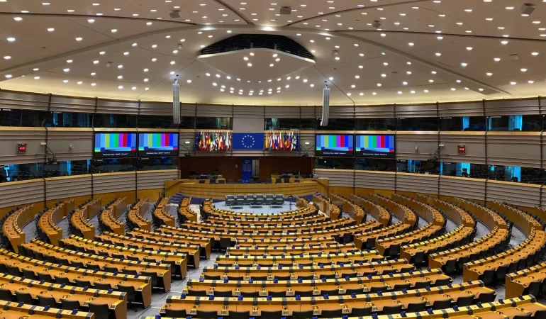 Sala obrad Parlamentu Europejskiego w Brukseli