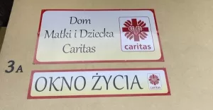 Noworodek pozostawiony w bielskim Oknie Życia