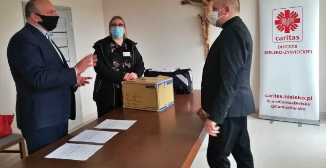 Diecezjalna Caritas przekazała respirator Szpitalowi Pediatrycznemu