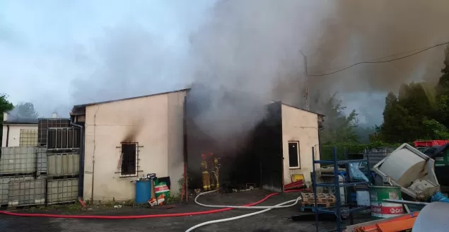 Pożar hali magazynowej w Kozach - 27.05.2023