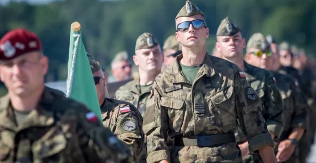 Defilada Wierni Polsce, wojsko