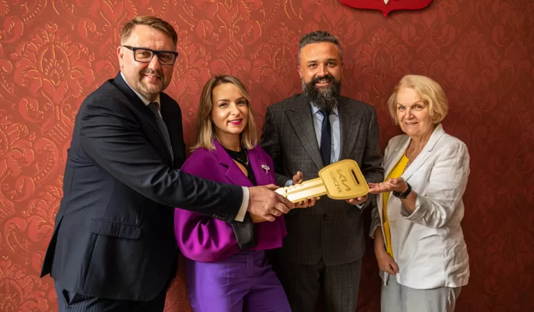 Seniorzy mogą skorzystać z usług Złotej Rączki. Rusza miejski program
