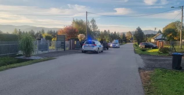 Interwencja policji przy ul. Głównej w Bielowicku - 5.10.2022
