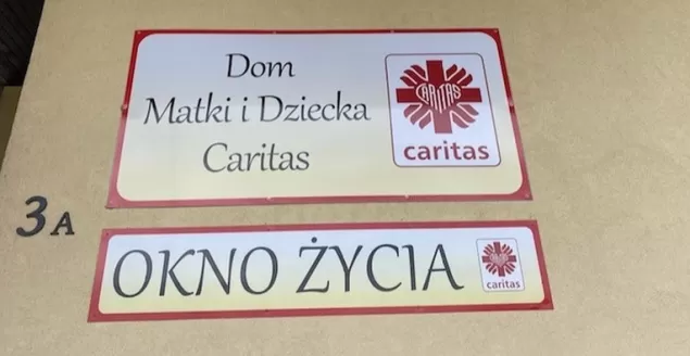 Noworodek pozostawiony w bielskim Oknie Życia