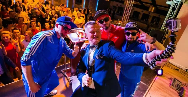 nie wypada nie pomagać