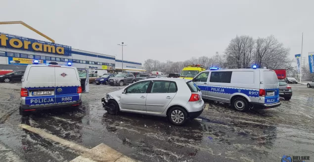 Interwencja policji na parkingu Castoramy - 5.01.2021
