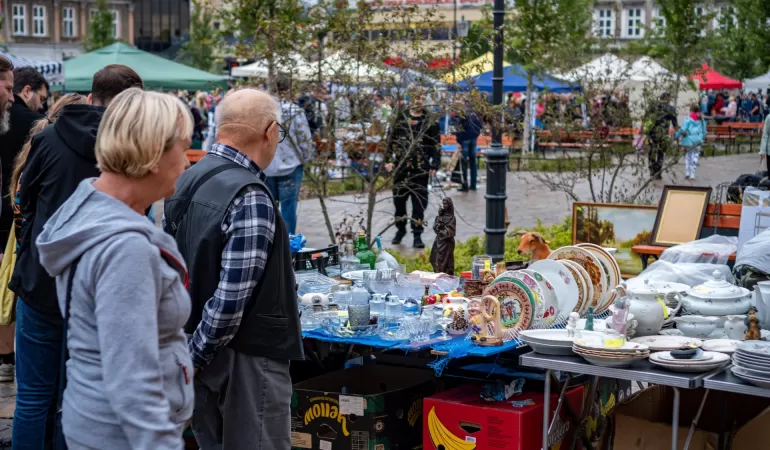 Giełda staroci na placu Wojska Polskiego - 30.09.2023