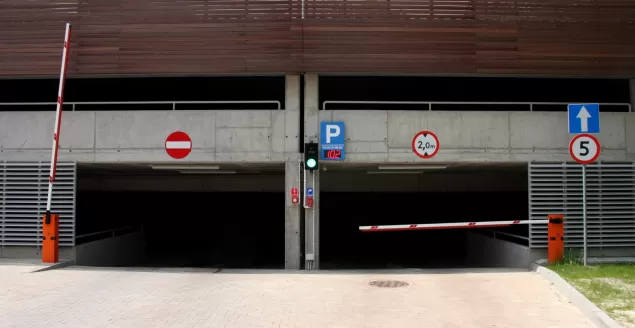 wielopoziomowy parking