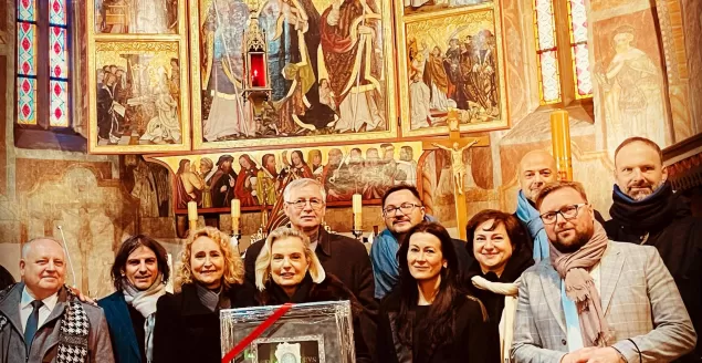 Ambasador Anna Maria Anders z wizytą w kościele w Starym Bielsku