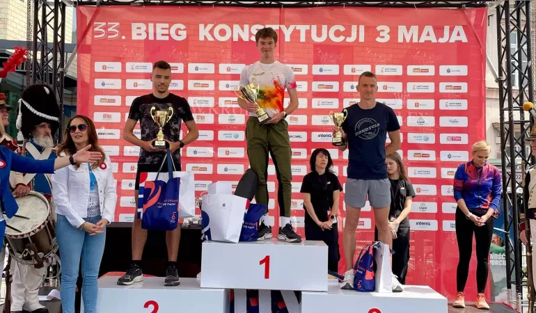 Kamil Herzyk z Just Team zwyciężył w 33. Biegu Konstytucji 3 Maja