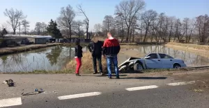 Samochód, Staw, Wodna