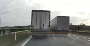 Wyprzedzają się bez końca. Bielszczanin na celowniku drogówki