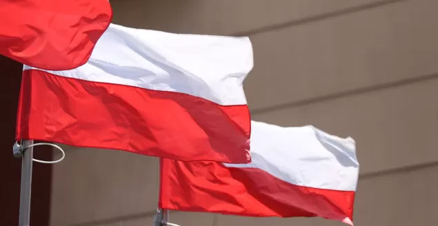 Flaga Polska, kościół świętej Barbary