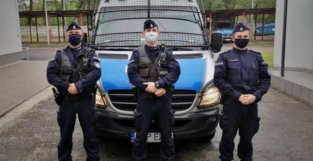 Chciał powiesić się na wiadukcie, uratowali go policjanci