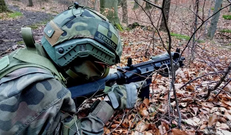 Zajęcia terenowe Jednostki Strzeleckiej między Gaikami a Magurką Wilkowicką