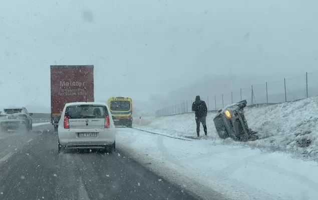 [FOTO] Ostatnie podrygi zimy i paraliż miasta... Zima zaskoczyła wszystkich