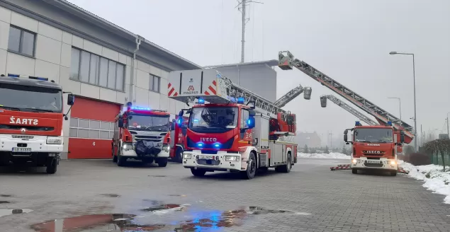 Nowy wóz z drabiną trafił do strażaków z Bielska-Białej