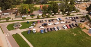 Parkują na terenie zielonym. Kara to nawet tysiąc złotych