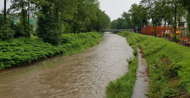 Poziom ostrzegawczy na rzece Białej