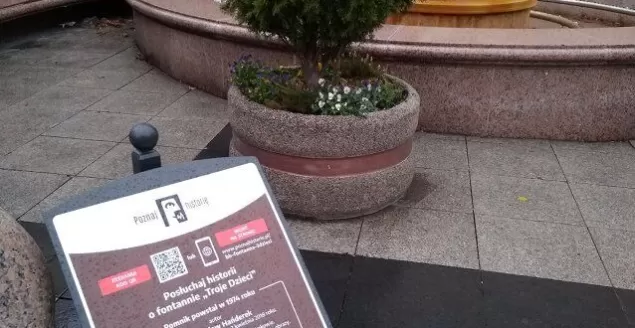 Przy bielskich pomnikach stanęły tablice multimedialne