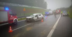 Wypadek na S-52 w Świętoszówce