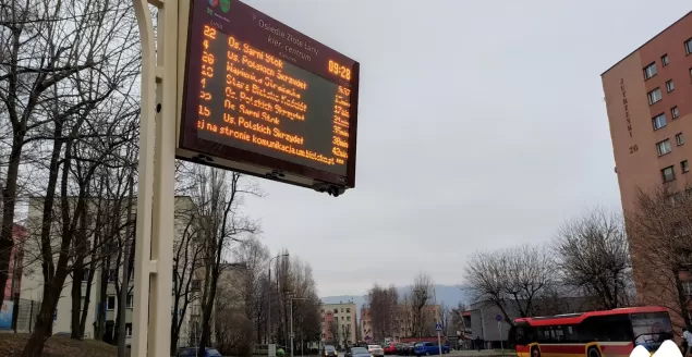 Nowe tablice DIP wyświetlają już odjazdy autobusów