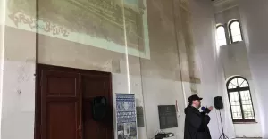 Jacek Proszyk oprowadzi po bielskim Cmentarzu Żydowskim