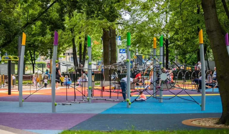 Uwaga rodzice! Plac zabaw "Szósty zmysł" przy ul. Zielonej jest nieczynny
