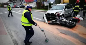 Poważny wypadek motocyklisty w Hałcnowie
