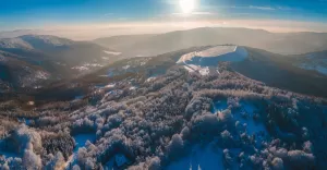 Góra Żar w zimowej szacie