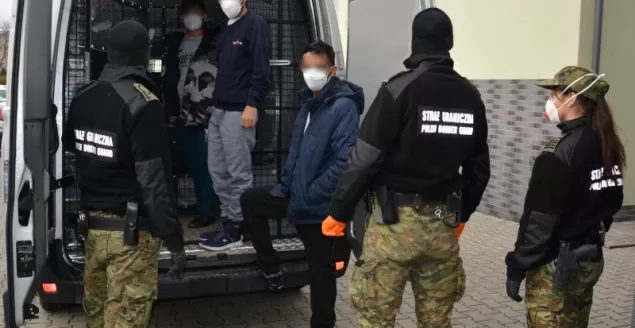 Cudzoziemcy zatrzymani w związku z nielegalnym przekroczeniem granicy