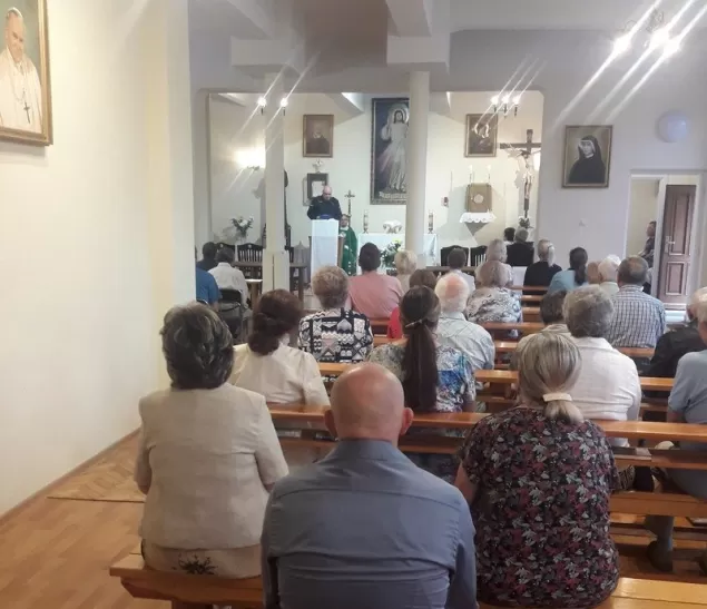 Dzielnicowy rozmawiał z seniorami o bezpieczeństwie