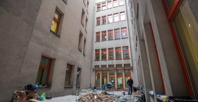 Atrium dla petentów Wydziału Komunikacji powstaje w Ratuszu