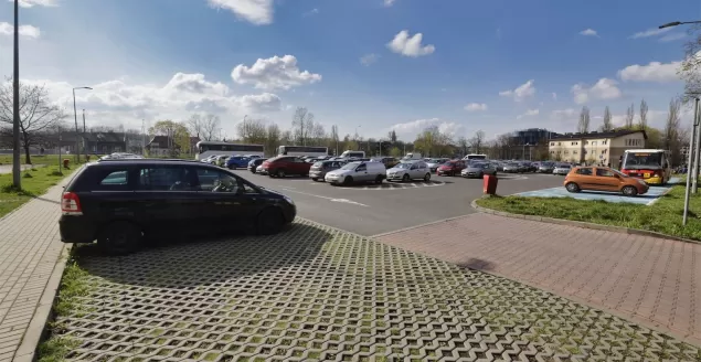 Parking przy ul. Władysława Broniewskiego