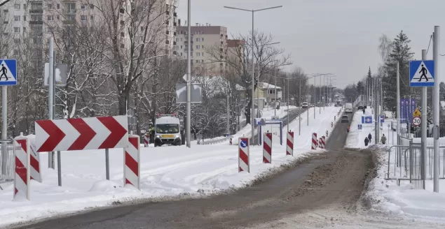 Rozbudowywana ul. Cieszyńska zimą