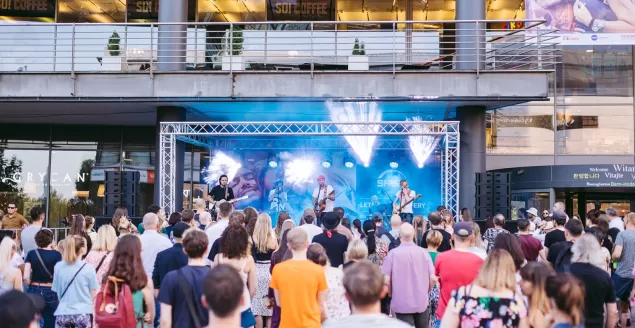Powracają popularne koncerty w centrum. Wystąpi czołowy głos młodego pokolenia