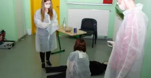 pozorowane zabójstwo