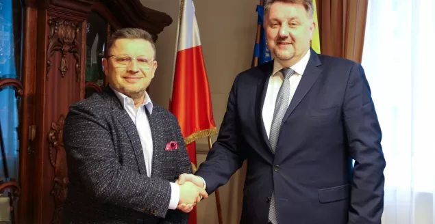 Prezes Maciej Jeleń i prezydent Jarosław Klimaszewski