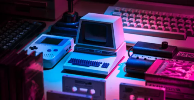 Nastolatkowie stają się o wiele bardziej zaawansowani technologicznie od dorosłych