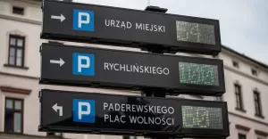 Nowe tablice systemu ITS poinformują o parkingach