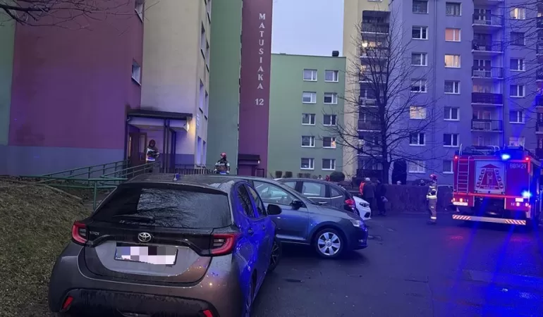 Interwencja straży pożarnej na os. Karpackim przy ul. Matusiaka